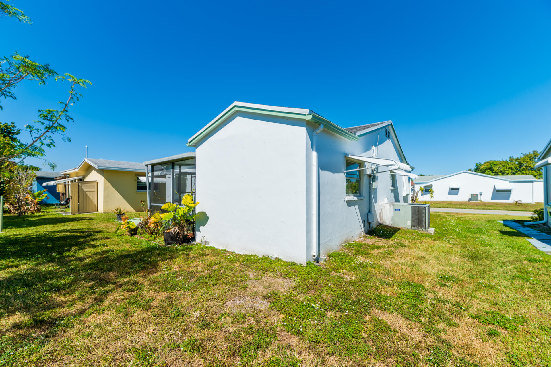 MAINLANDS OF TAMARAC LAKES - Residential