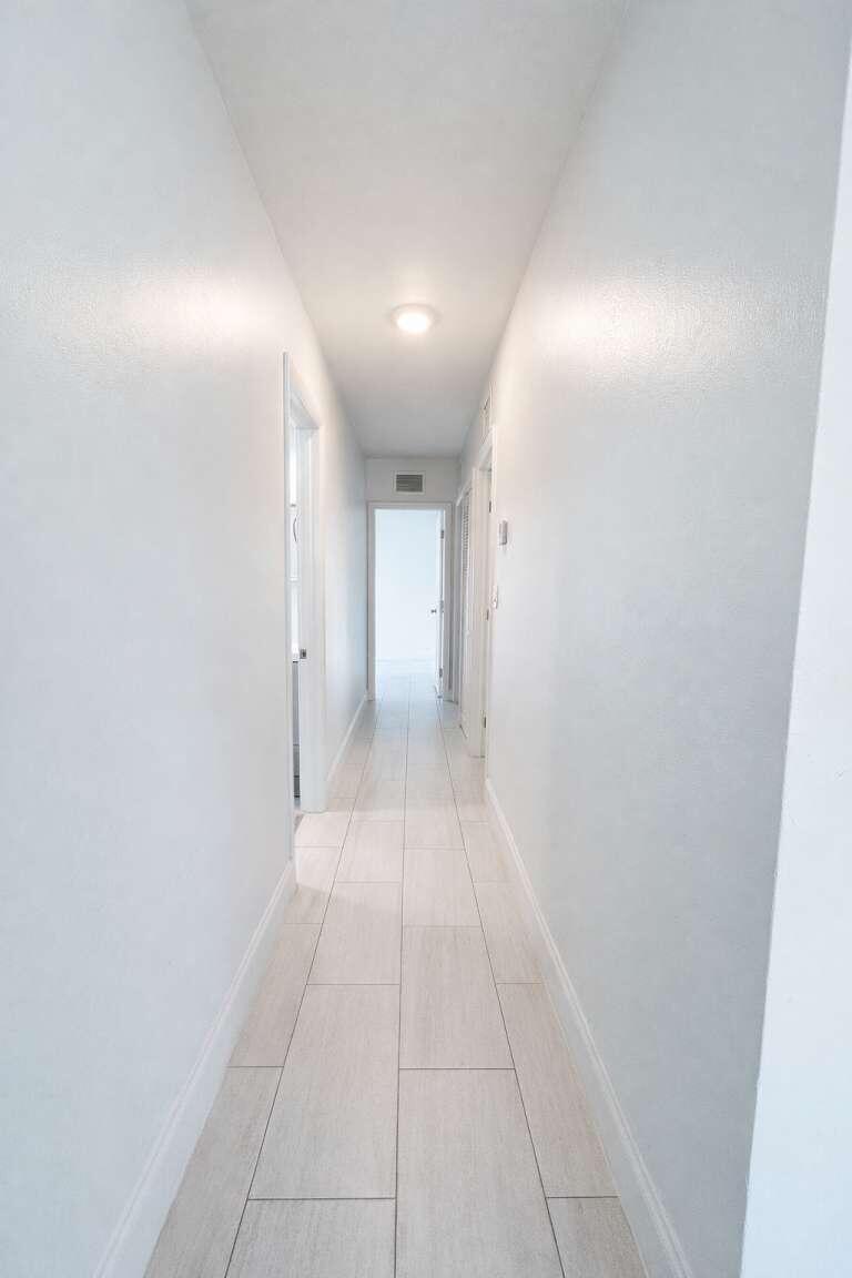 1251 NE 211th Terrace