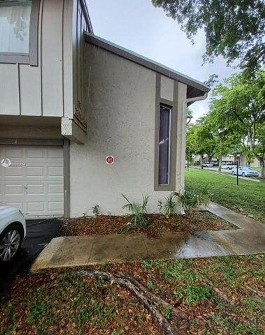 Photo of 2206 NW 59th Terrace #81-E, Lauderhill, FL 33313 (MLS # R11153297)