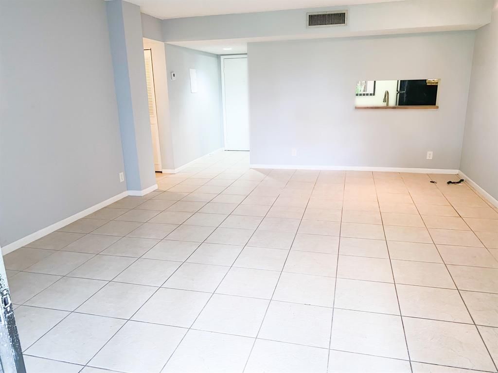 Photo of 5160 Las Verdes Circle #105, Delray Beach, FL 33484 (MLS # R10772876)