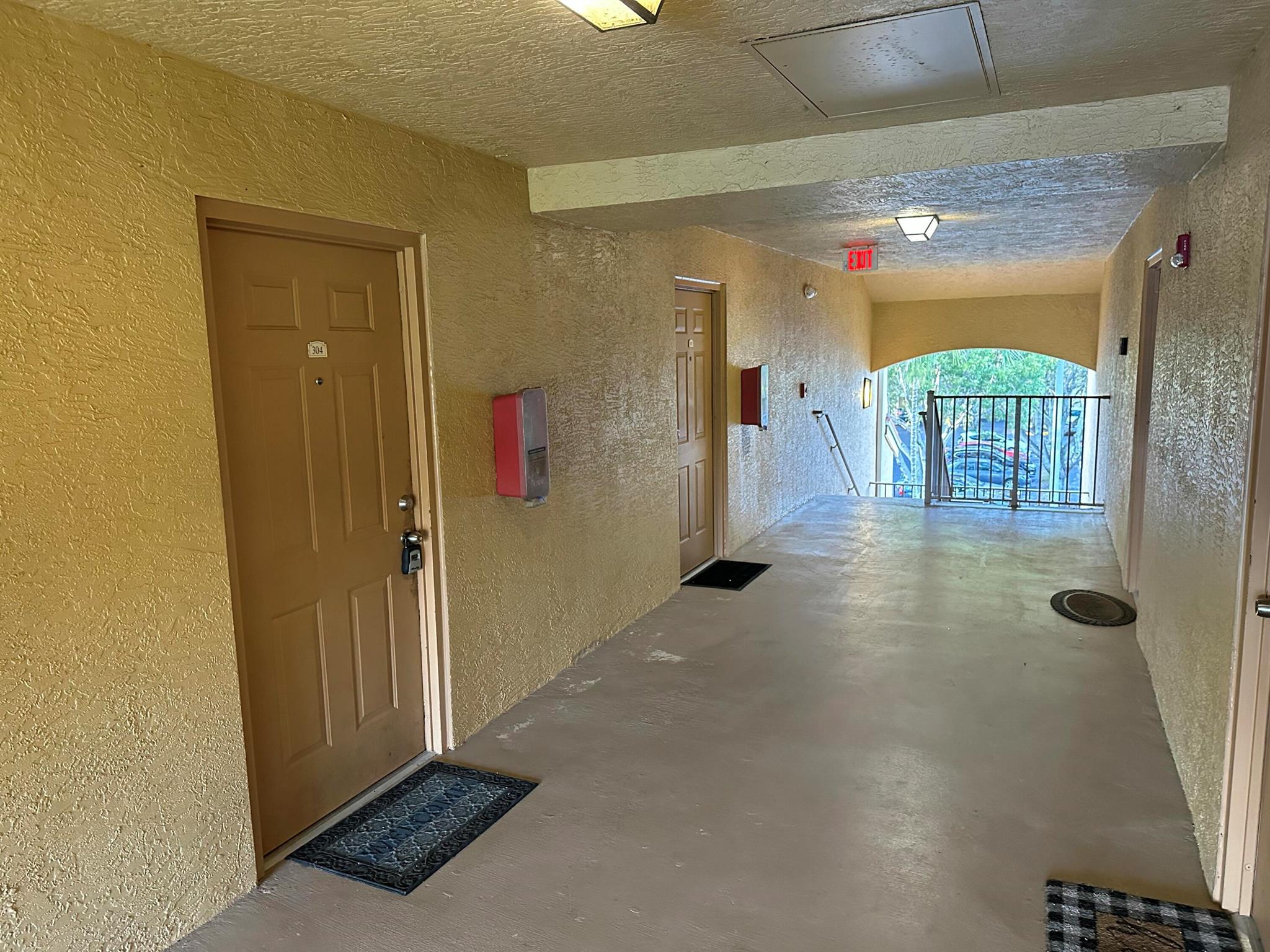 EMERALD ISLE AT LAGUNA LA - Residential