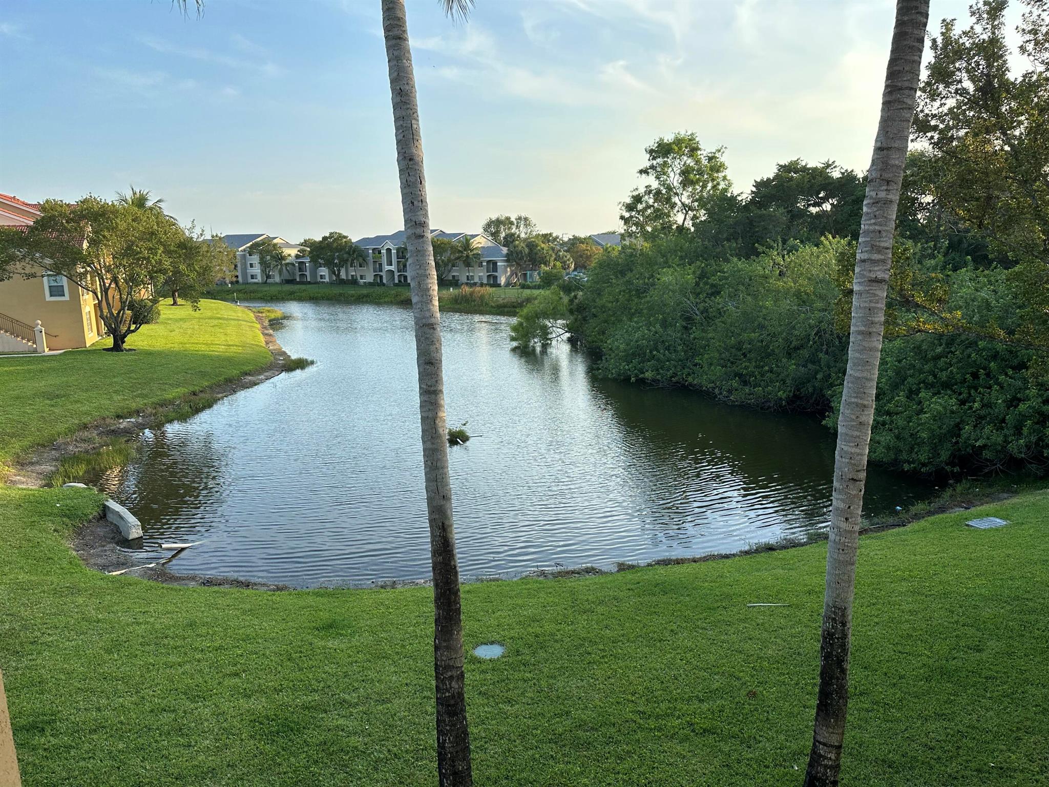 EMERALD ISLE AT LAGUNA LA - Residential