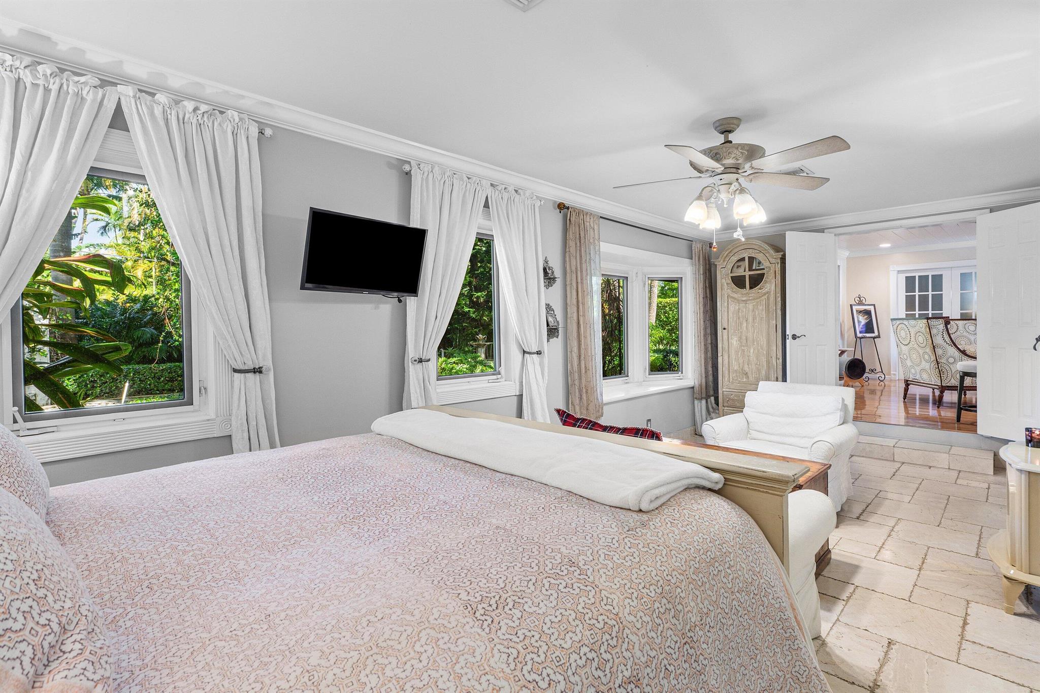 Palm Trail - Residential