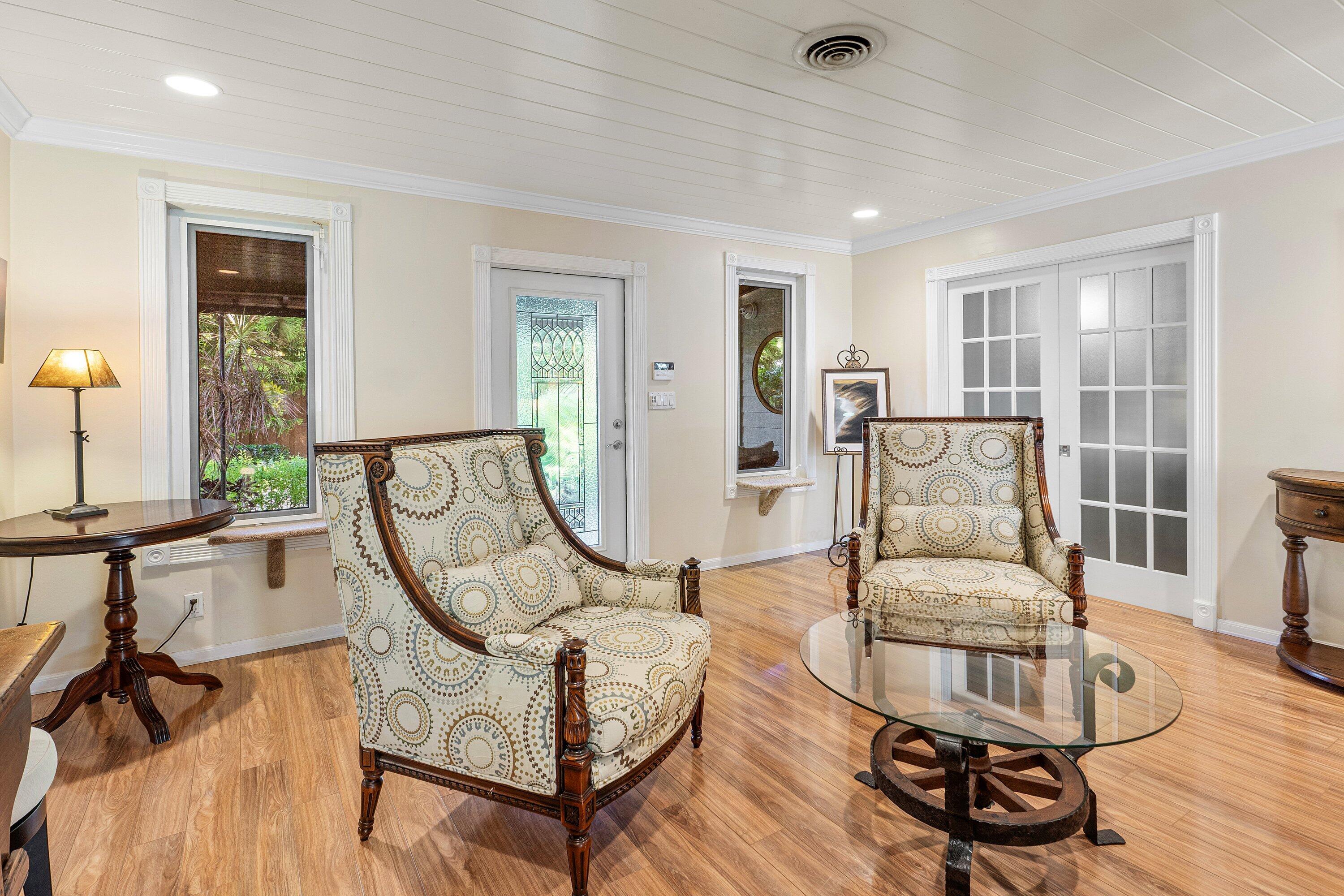 Palm Trail - Residential