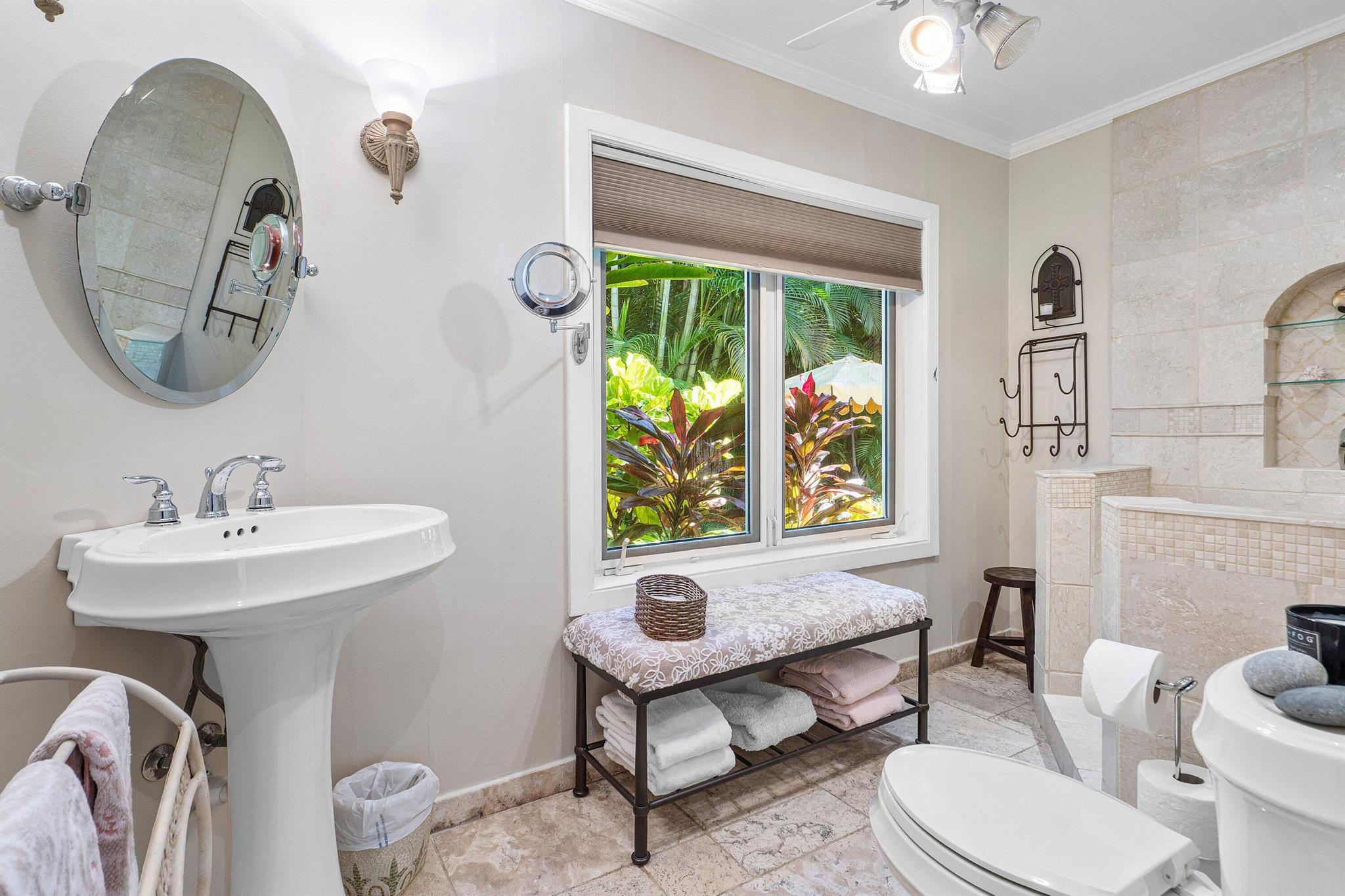 Palm Trail - Residential