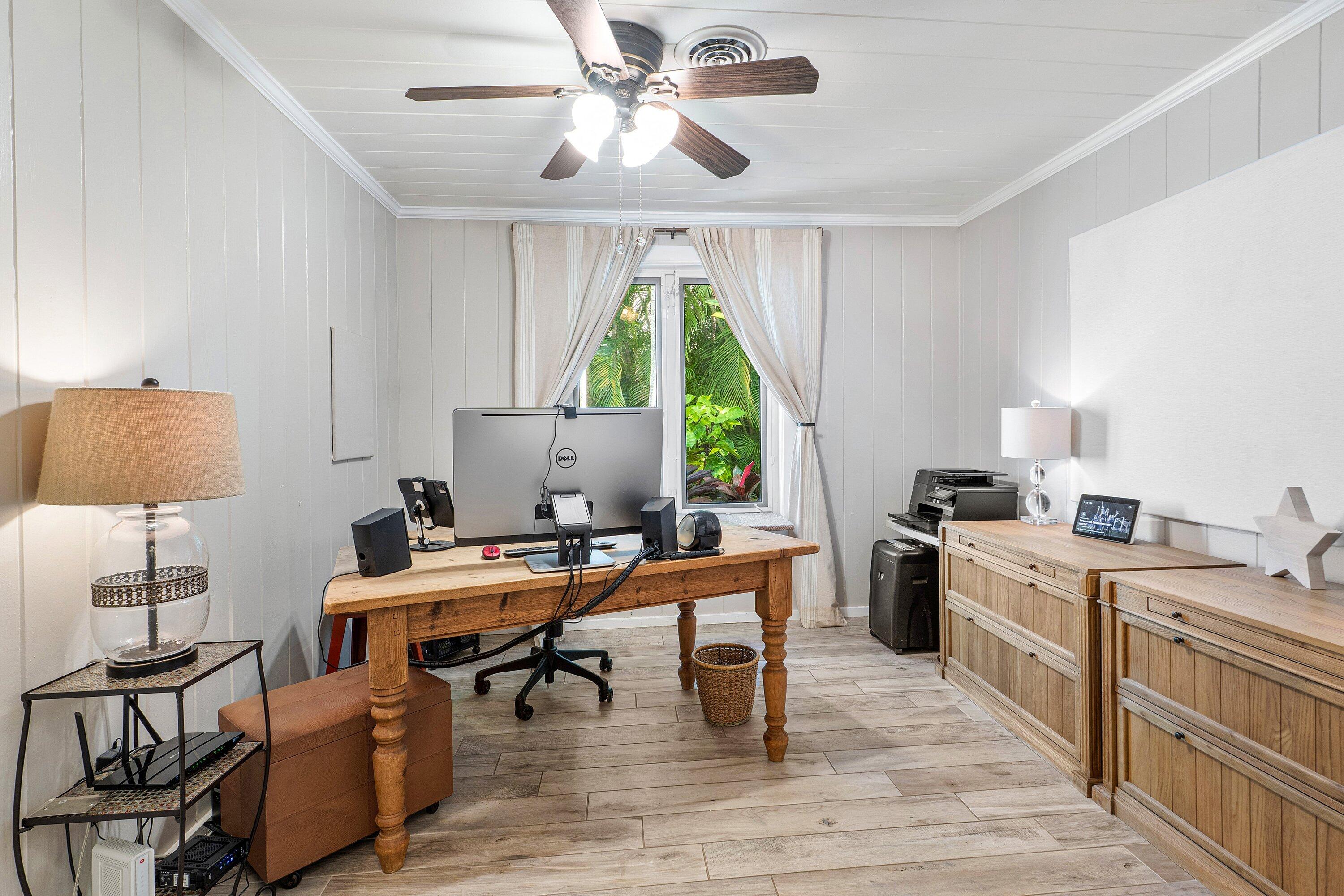 Palm Trail - Residential