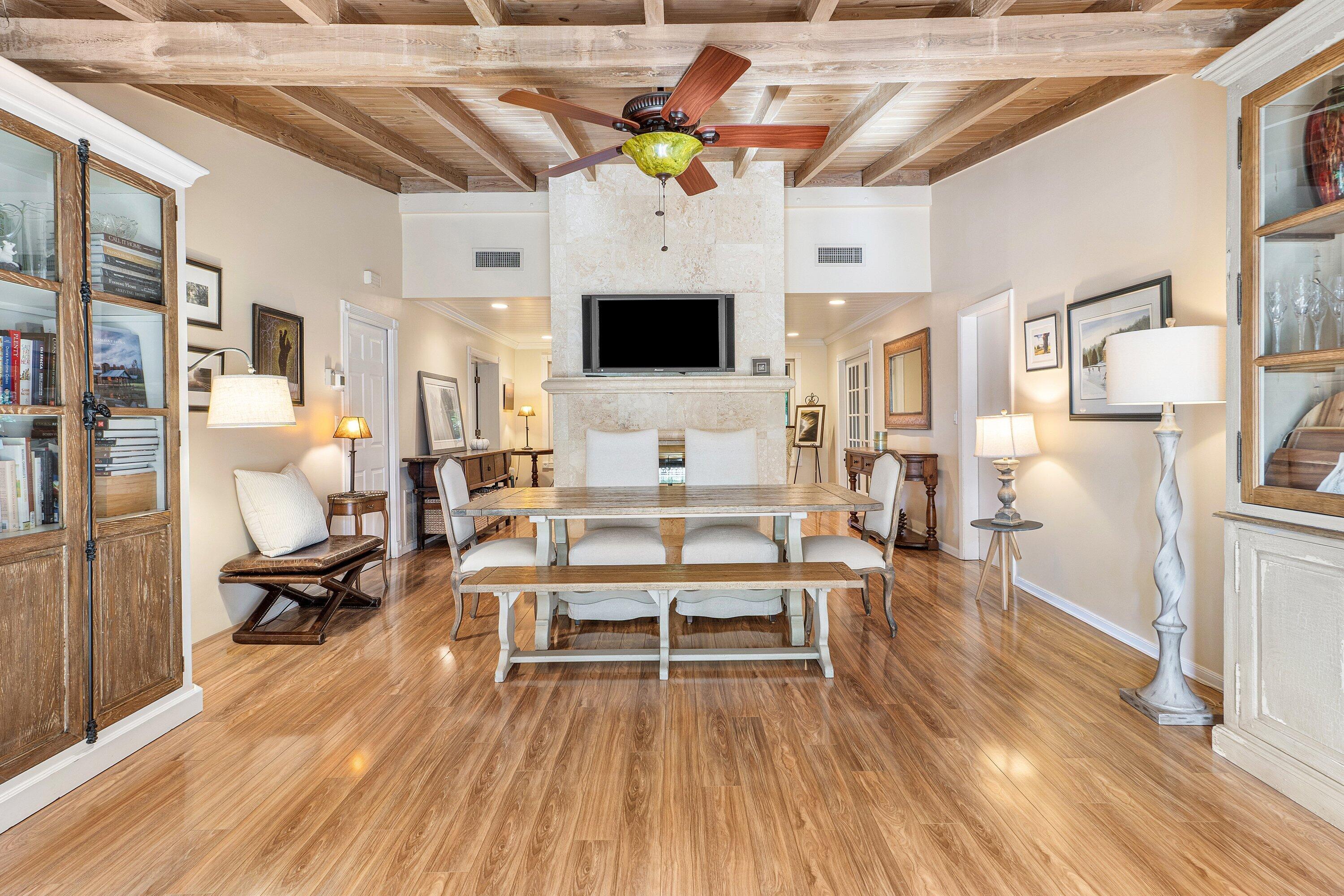 Palm Trail - Residential