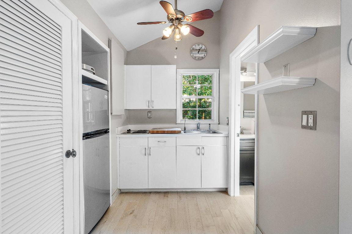 Palm Trail - Residential