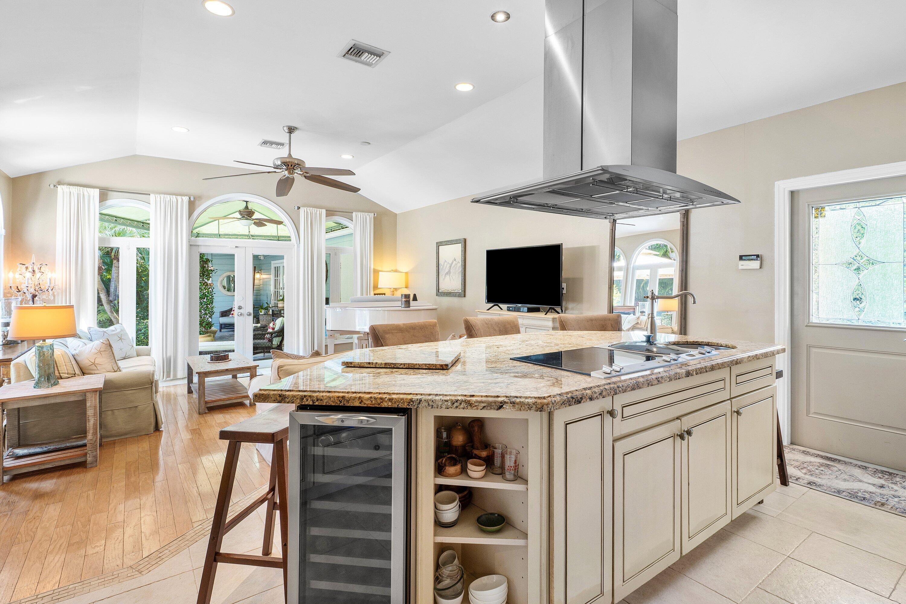 Palm Trail - Residential