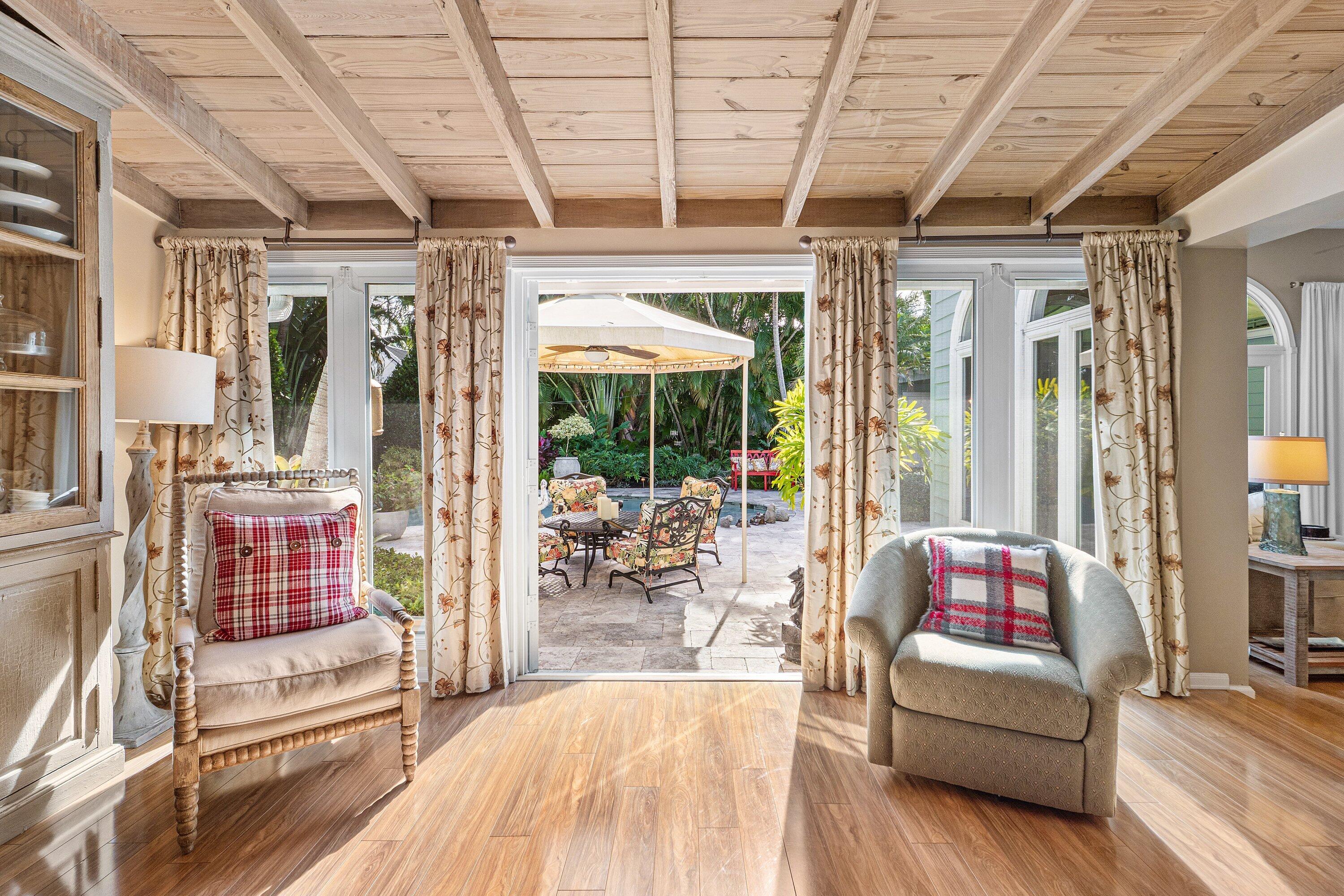 Palm Trail - Residential