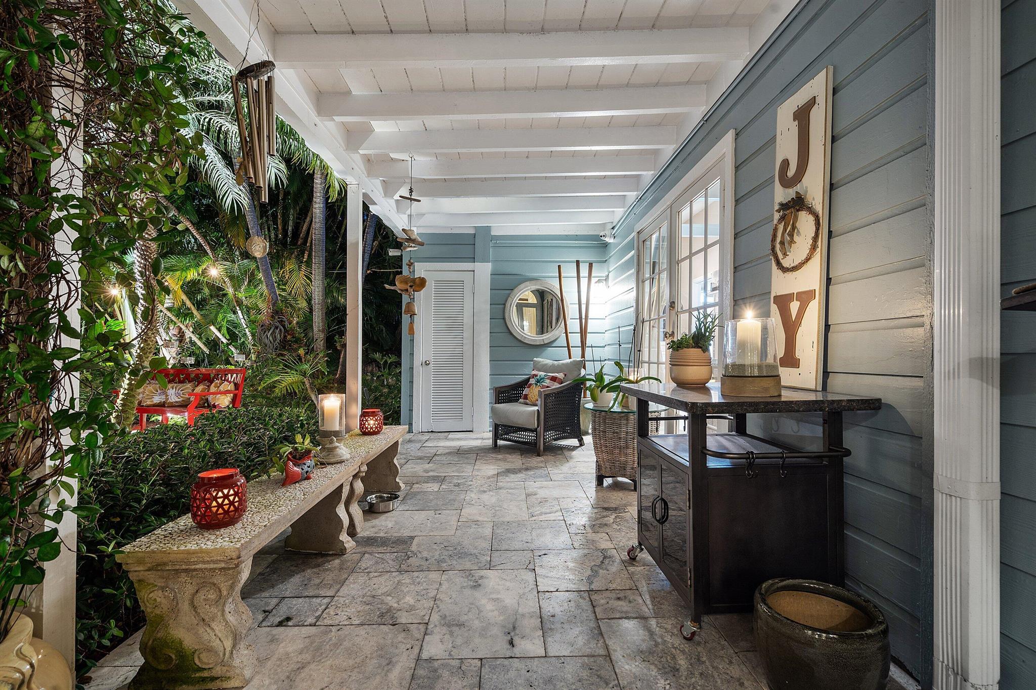 Palm Trail - Residential