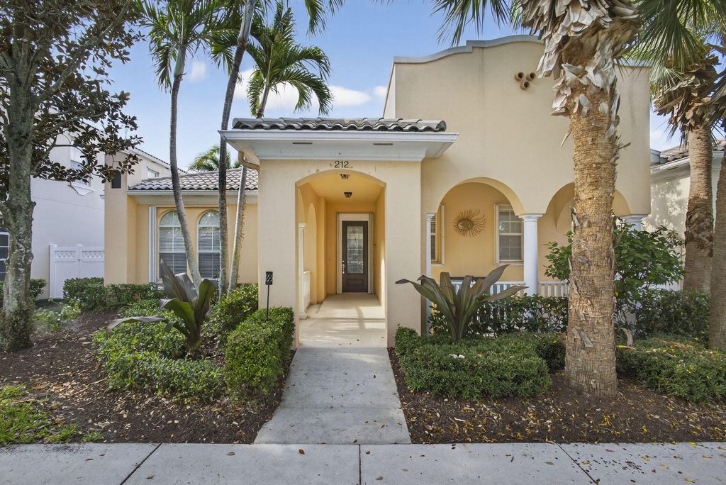 Photo of 212 Florence Drive, Jupiter, FL 33458 (MLS # B26009749)