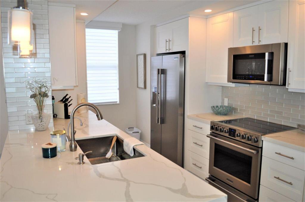 Highland Beach Club Condo - Residential
