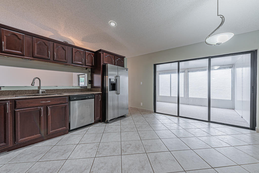 RAINBERRY LAKE PH IV-A - Residential