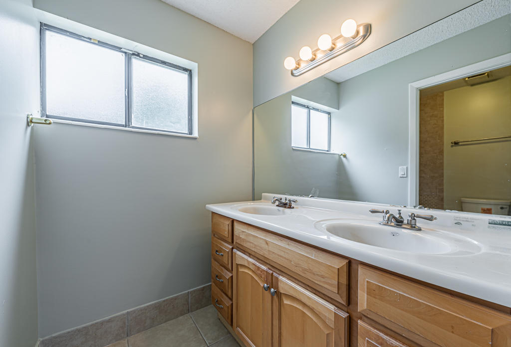 RAINBERRY LAKE PH IV-A - Residential