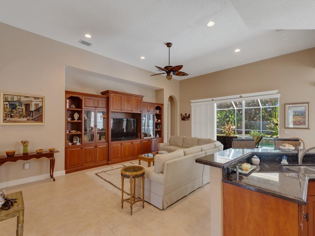 OLD SAVANNAH SUB - Residential