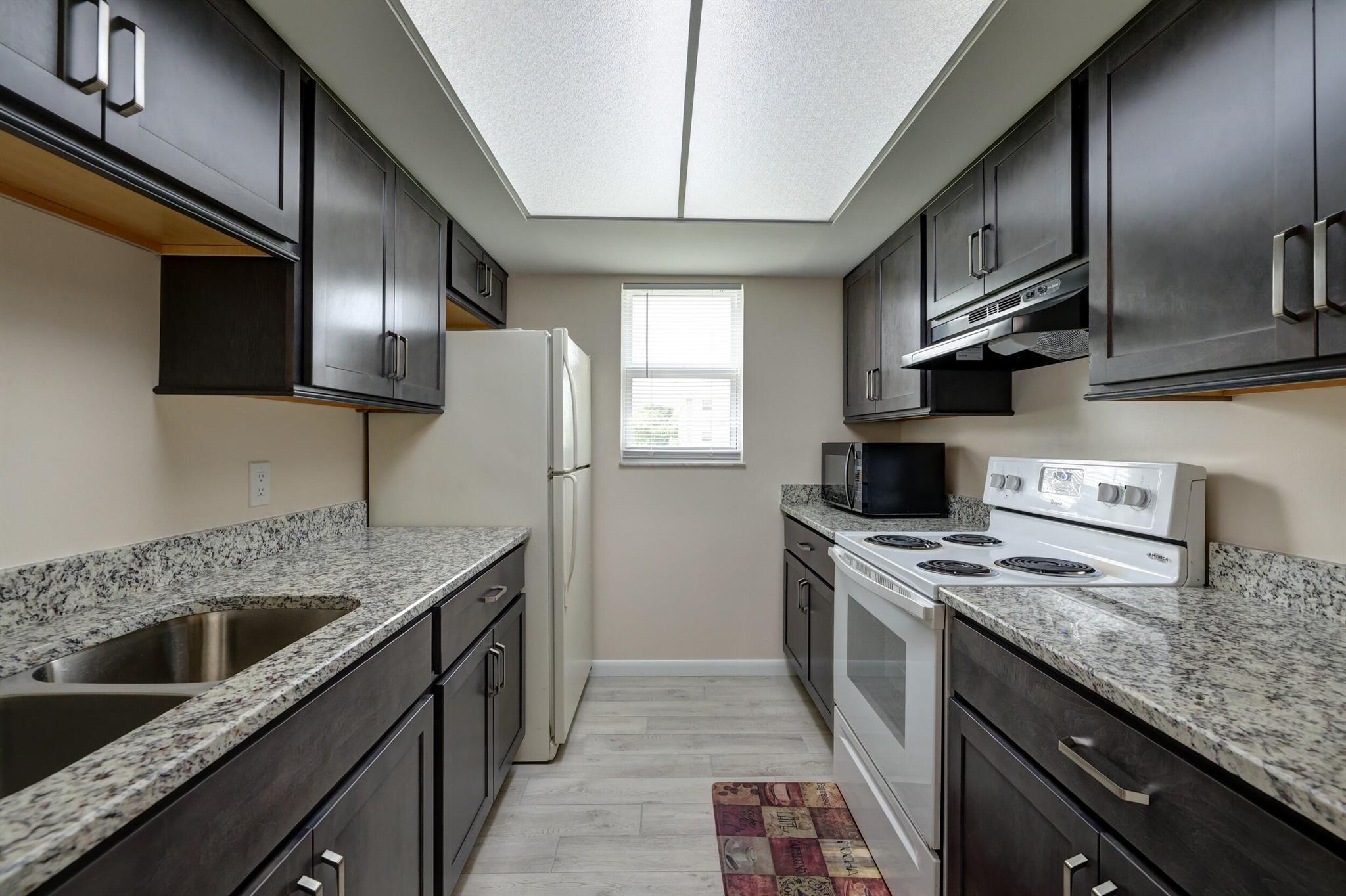 PALM CITY AMENDED PLAT OF - Commercial Sale