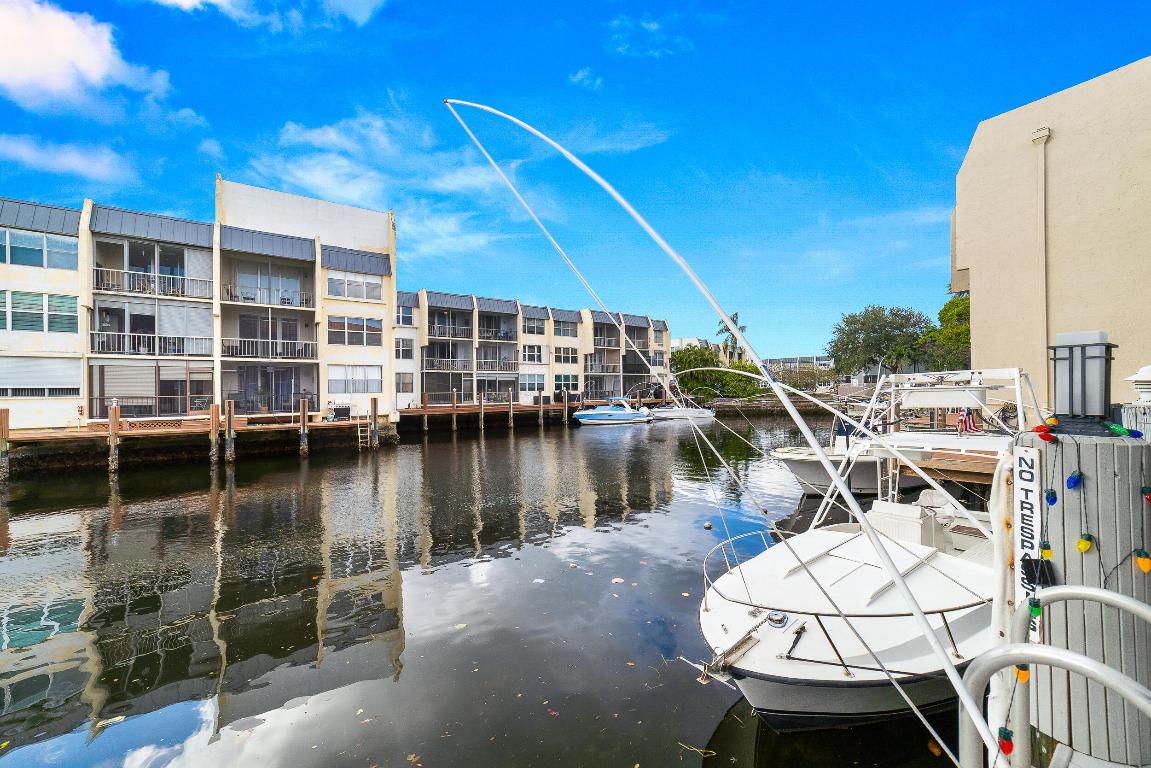 ISLAND CLUB THREE CONDO - Residential