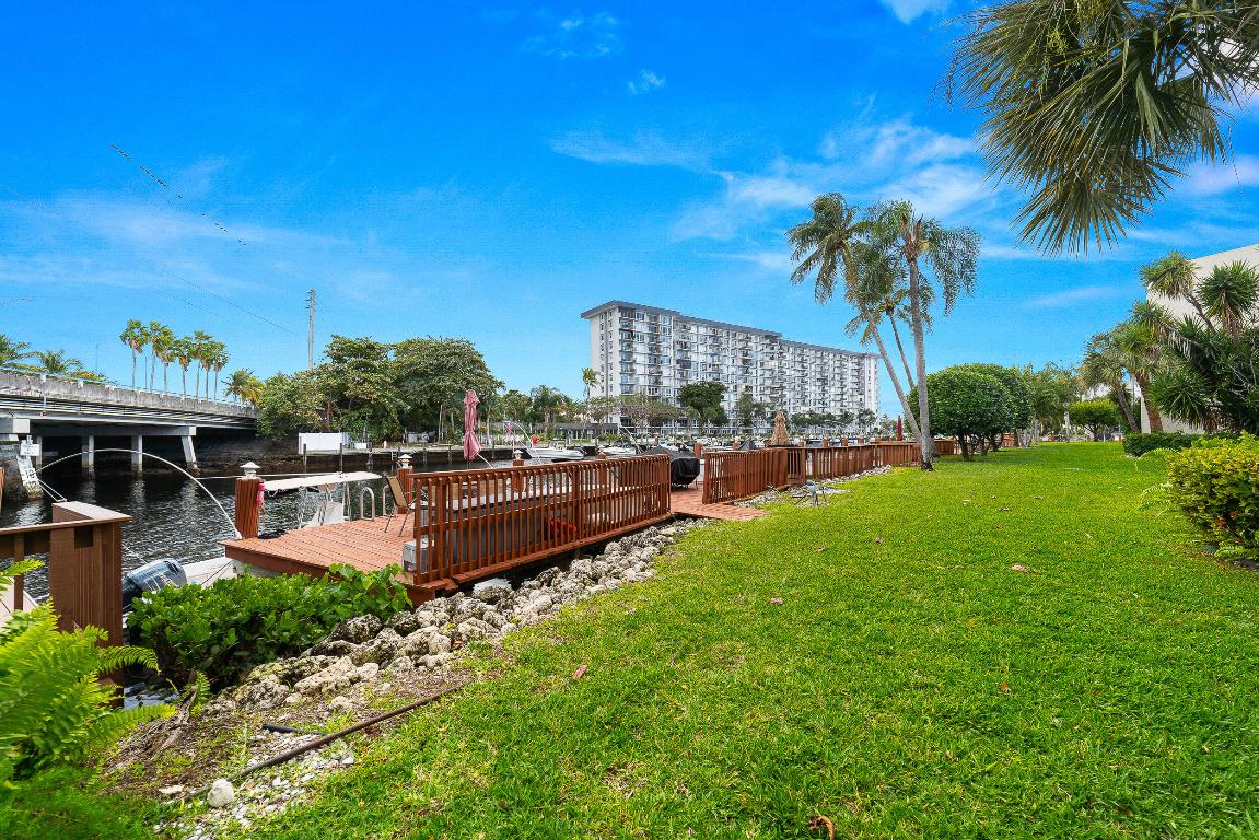 ISLAND CLUB THREE CONDO - Residential