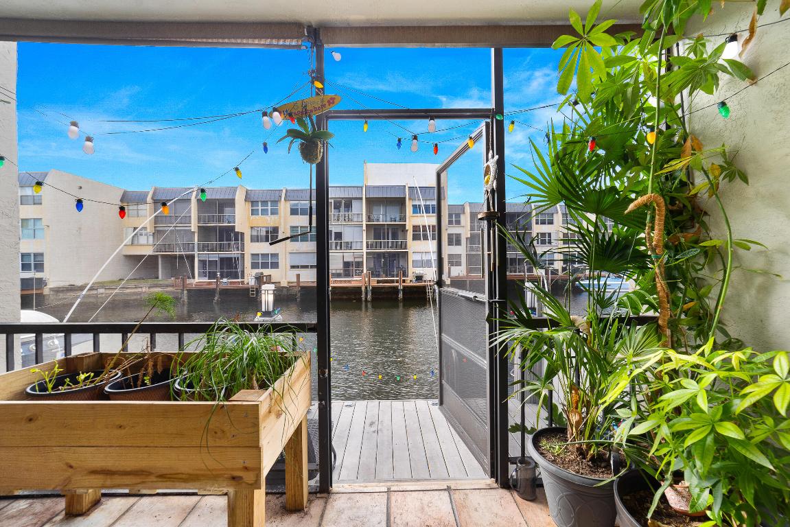 ISLAND CLUB THREE CONDO - Residential