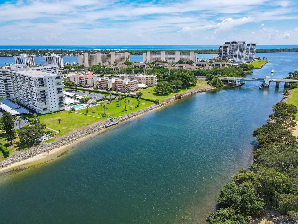 Photo of 336 Golfview Road #915, North Palm Beach, FL 33408 (MLS # R11011417)