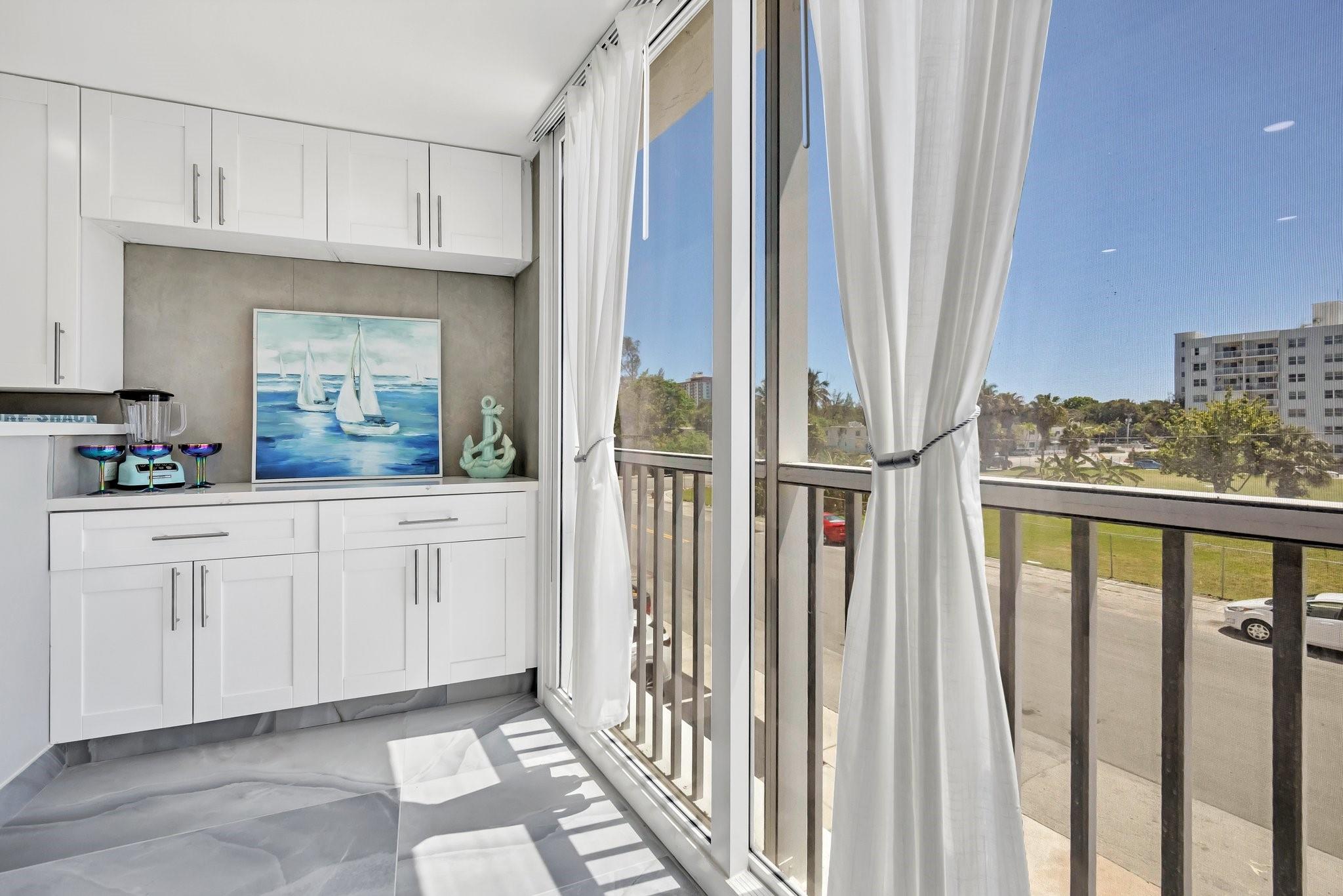 720 Bayshore Dr 202