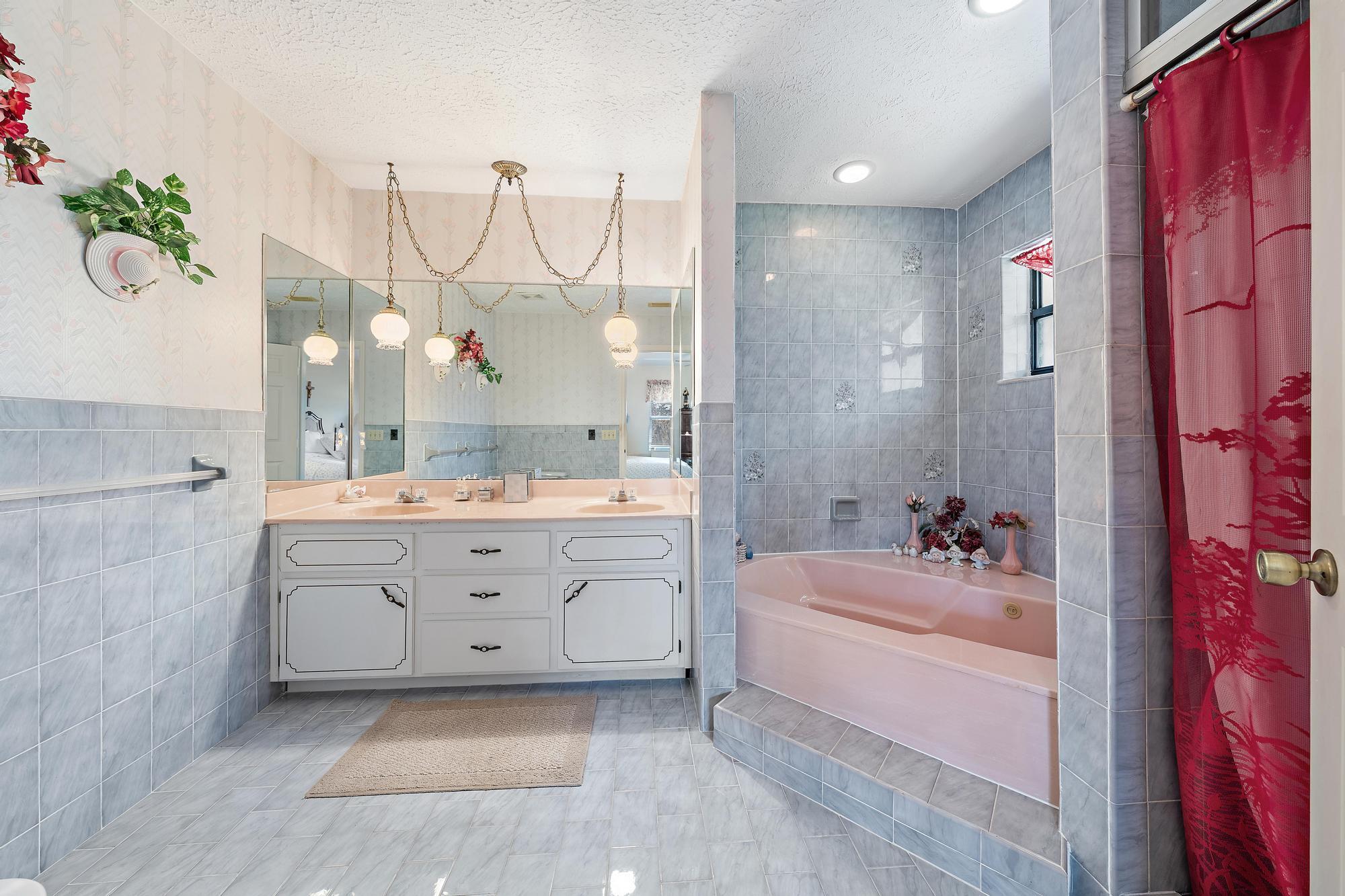 RIVER PARK-UNIT 4 - Residential