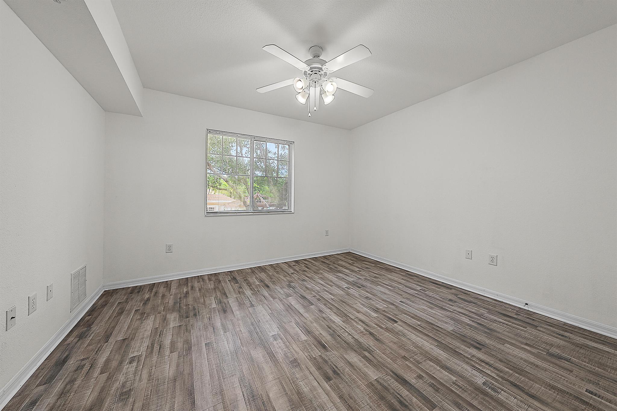 6466 Emerald Dunes Drive 207