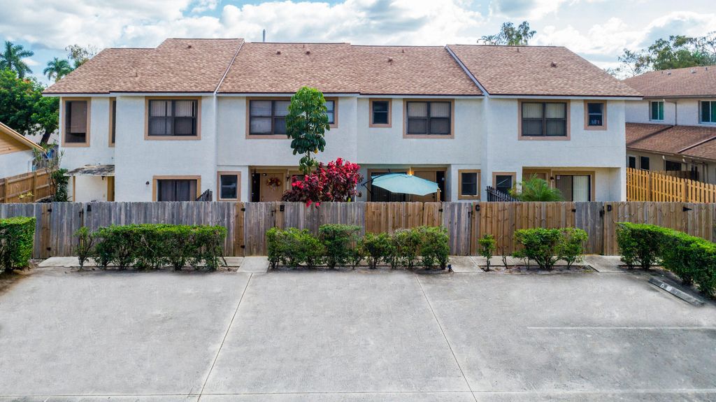 Photo of 1144 Goldenrod Road #B, Wellington, FL 33414 (MLS # R10952617)