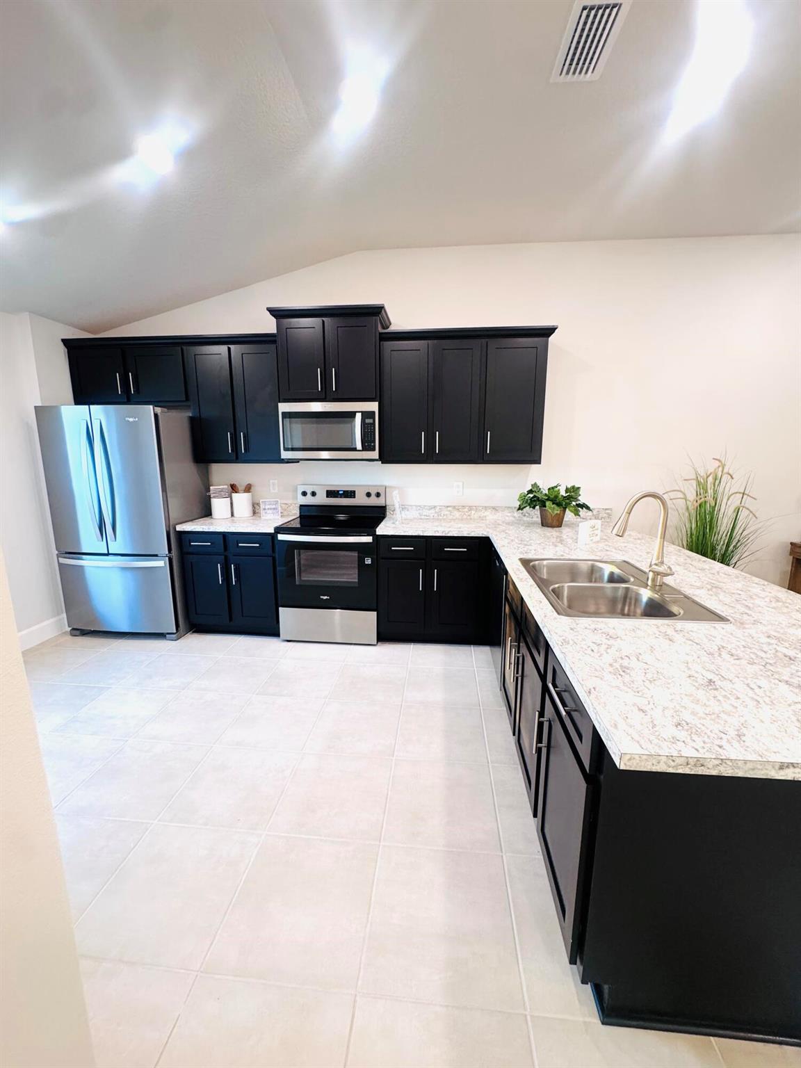 WATERSTONE PHASE FOUR - Residential