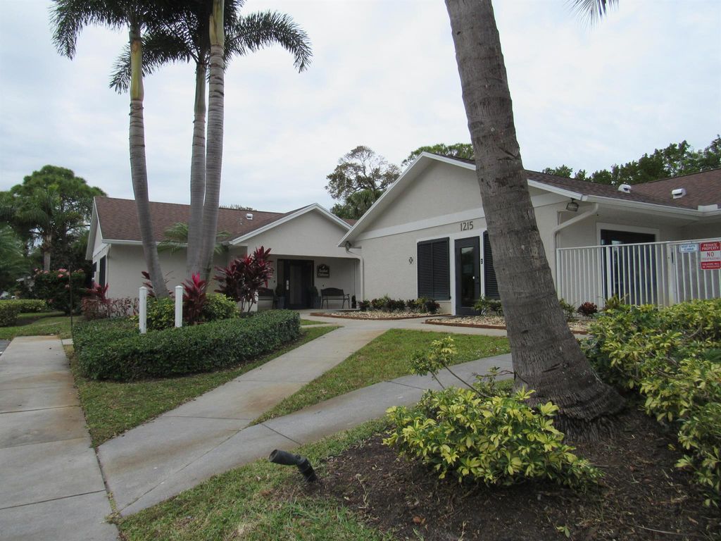 Photo of 2110 SE Edler Drive, Stuart, FL 34994 (MLS # R11053465)