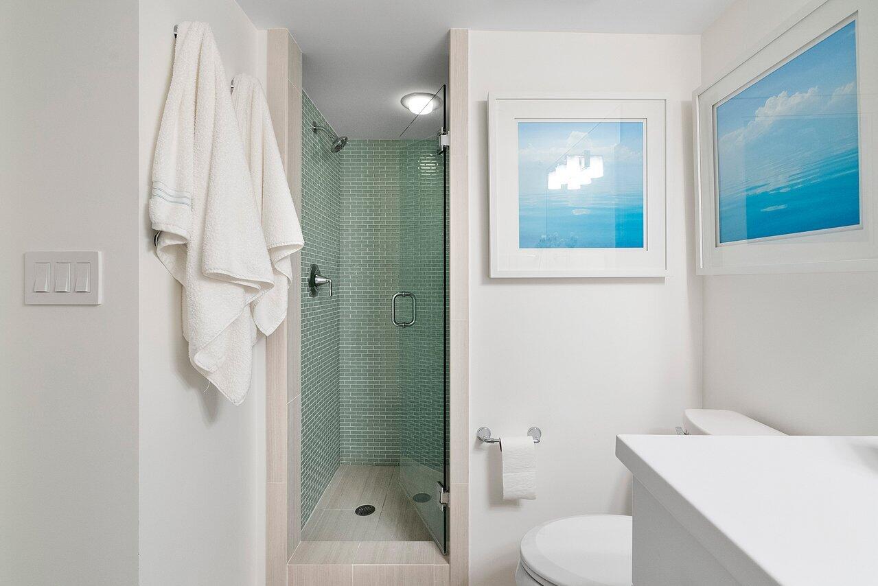 TWENTY SEVEN SEVENTY SOUTH OCEAN BLVD - Residential