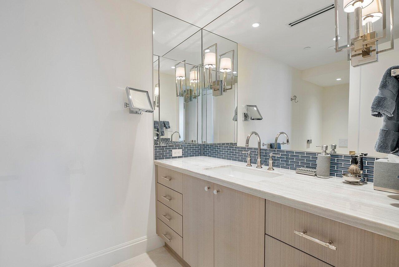 TWENTY SEVEN SEVENTY SOUTH OCEAN BLVD - Residential