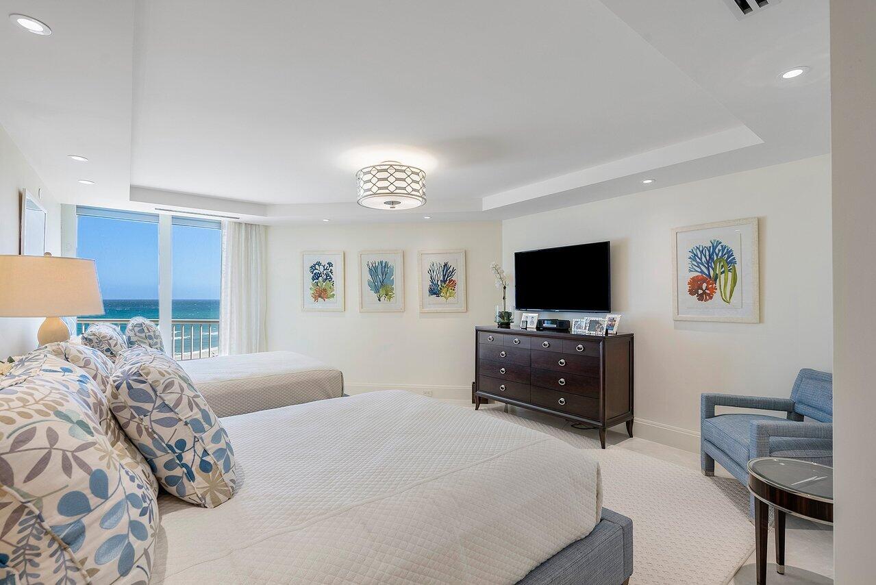 TWENTY SEVEN SEVENTY SOUTH OCEAN BLVD - Residential