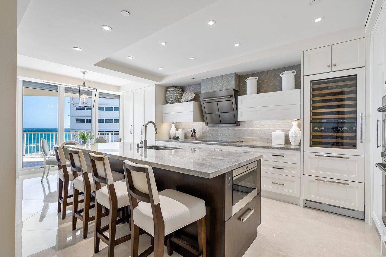 TWENTY SEVEN SEVENTY SOUTH OCEAN BLVD - Residential