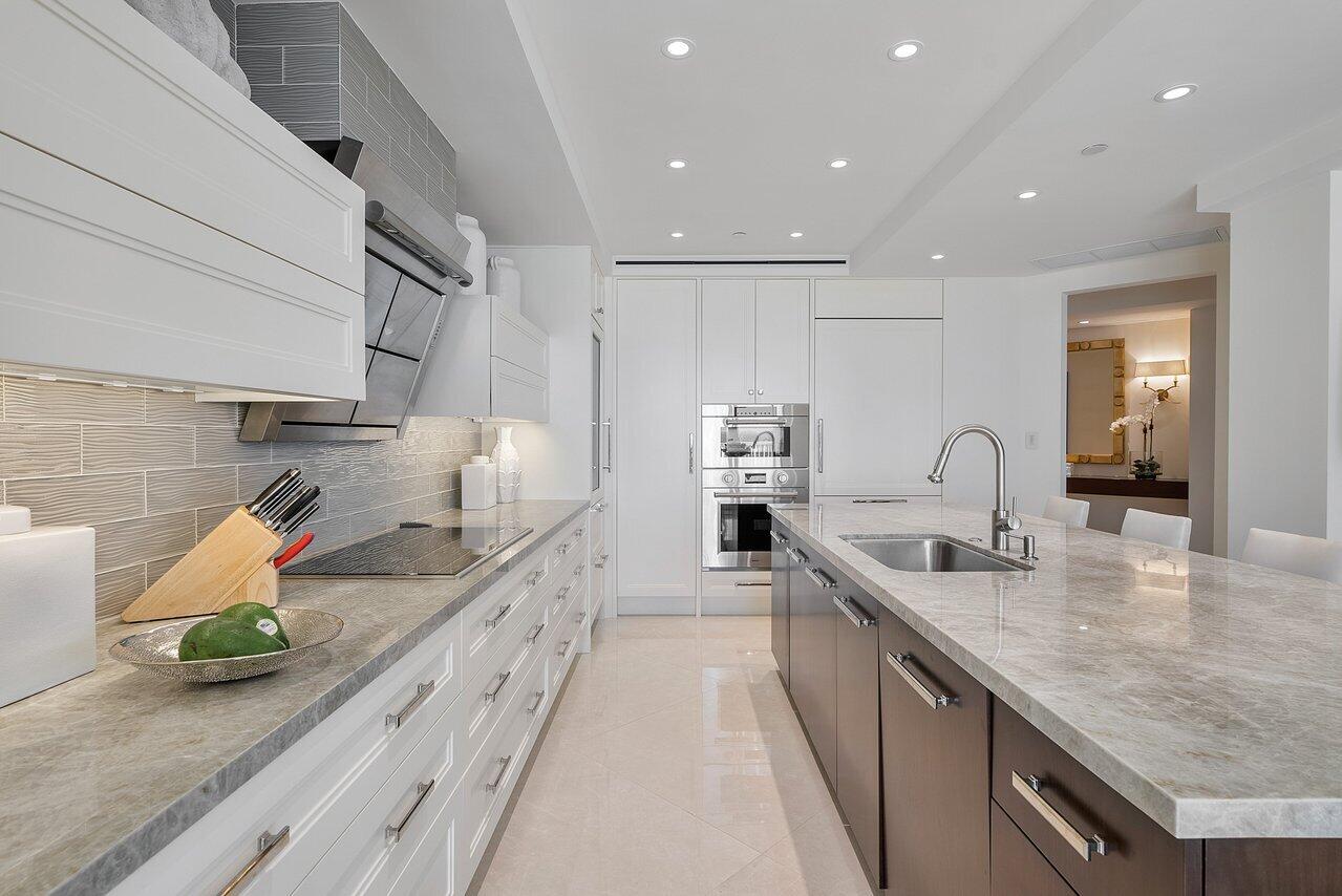 TWENTY SEVEN SEVENTY SOUTH OCEAN BLVD - Residential