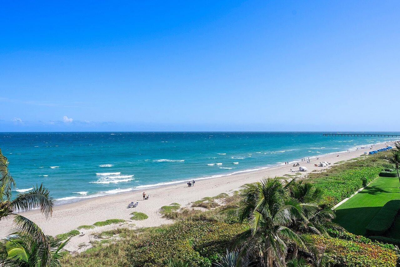 TWENTY SEVEN SEVENTY SOUTH OCEAN BLVD - Residential