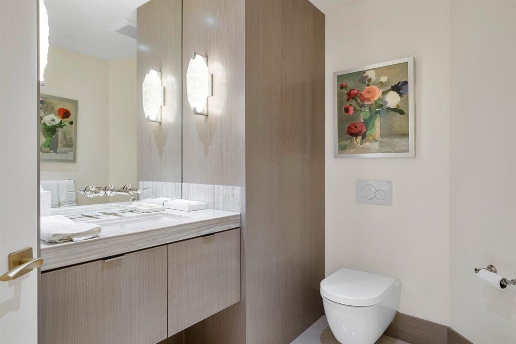 TWENTY SEVEN SEVENTY SOUTH OCEAN BLVD - Residential