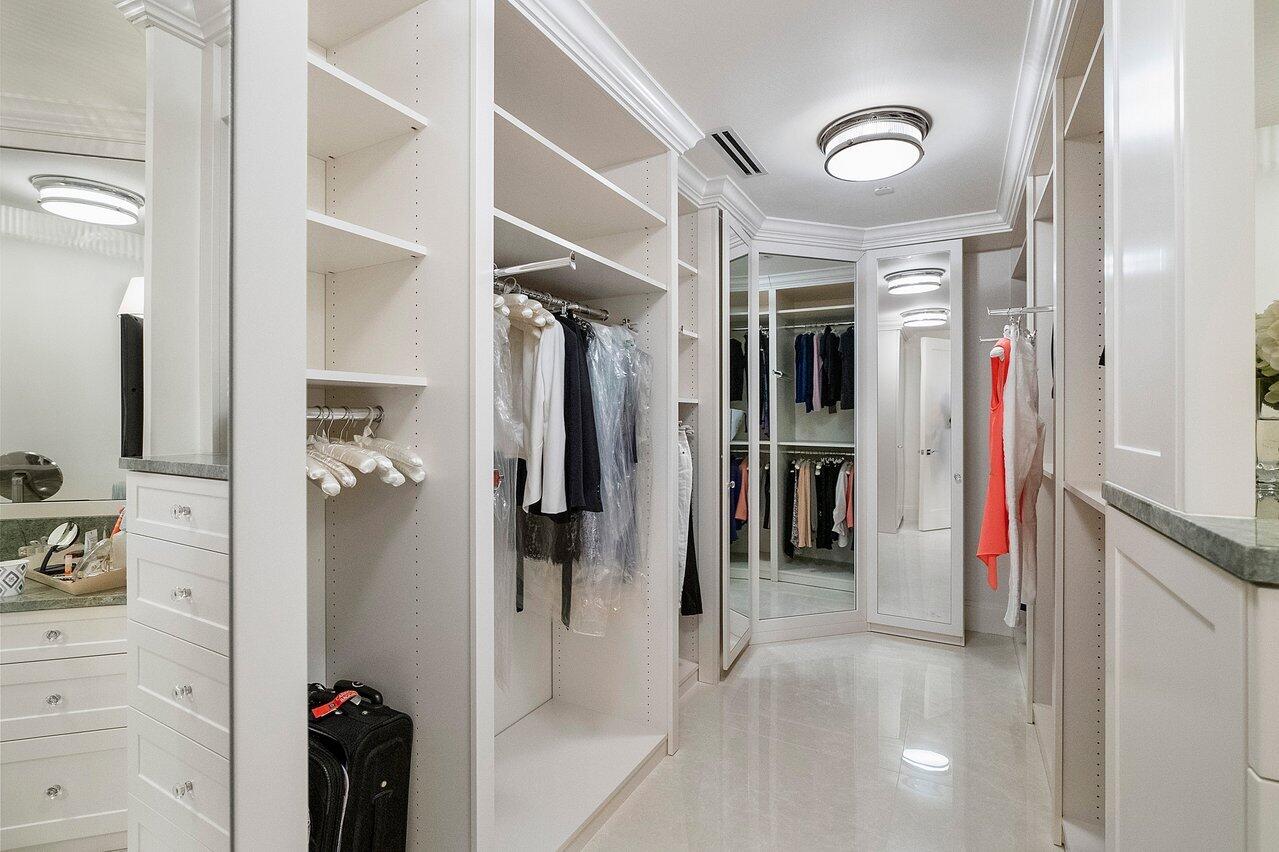 TWENTY SEVEN SEVENTY SOUTH OCEAN BLVD - Residential