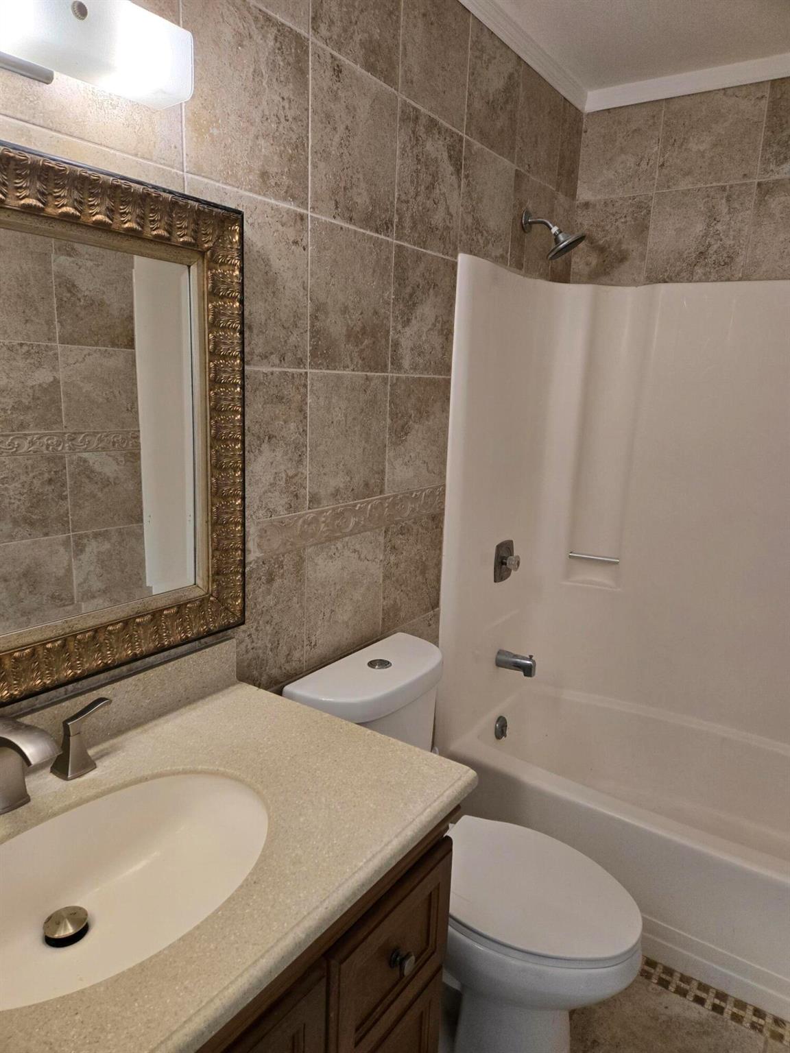 Cinnamon Tree - Residential Lease