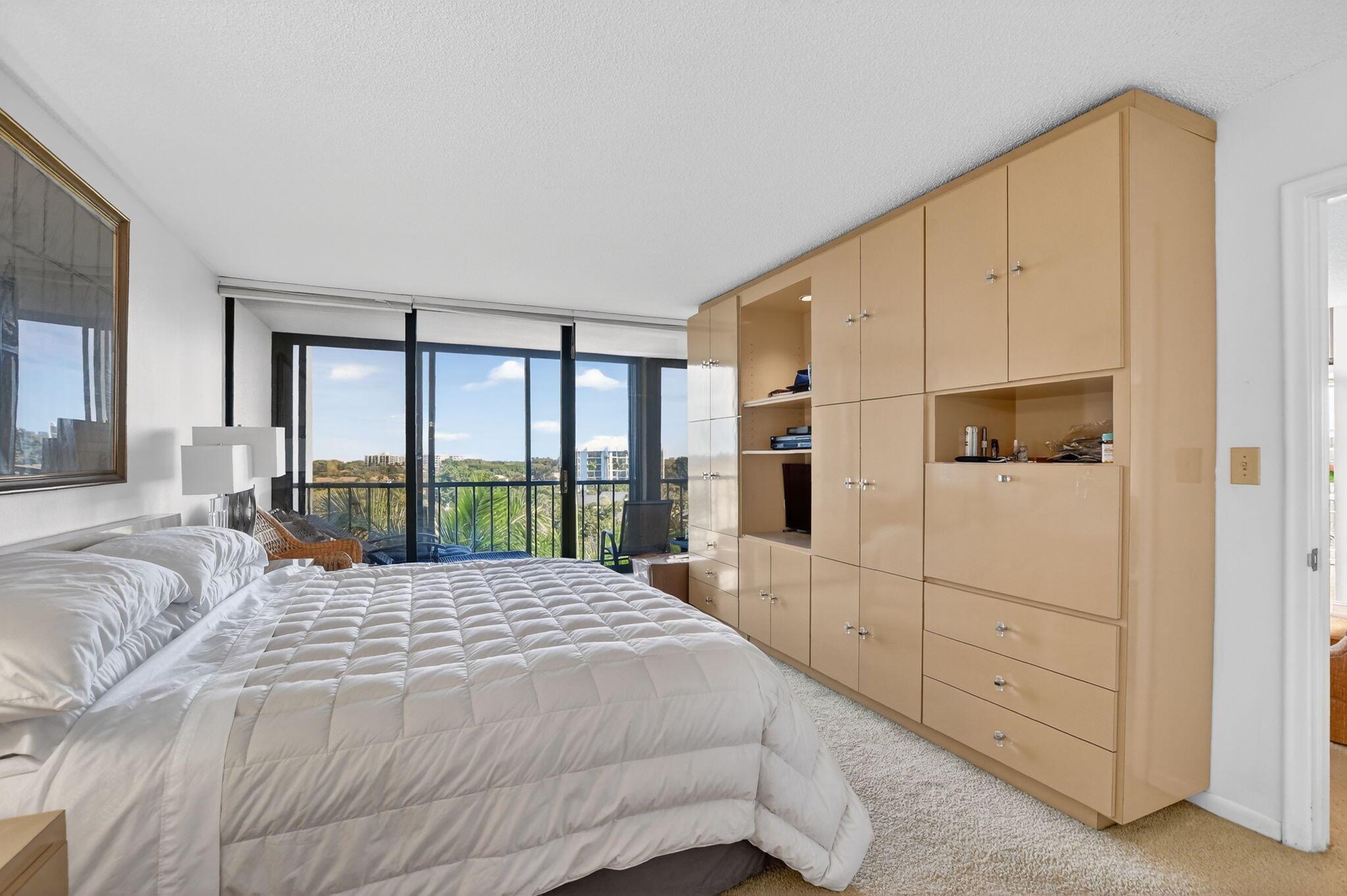 Lakewood Midrise - Residential