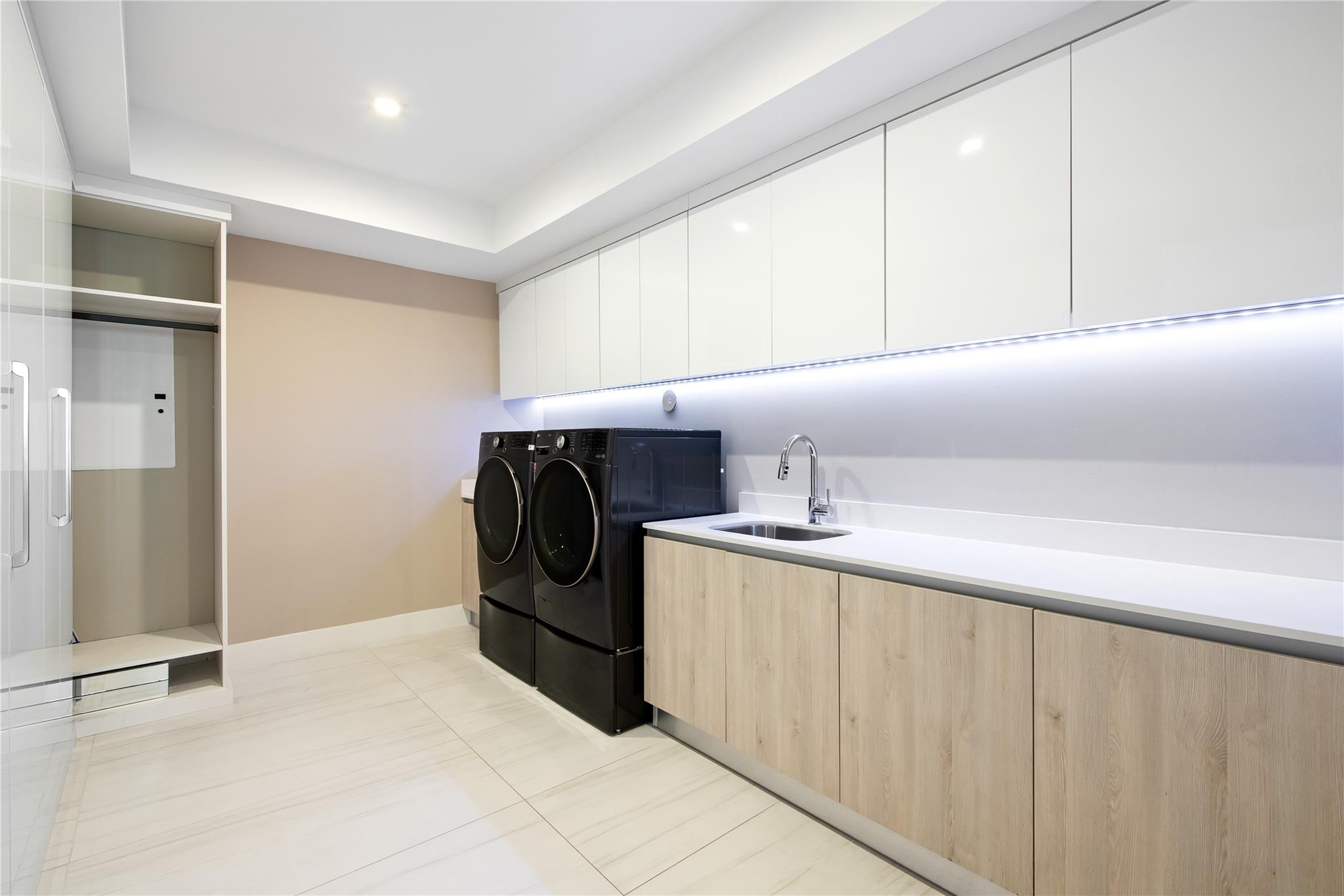 321 at Water's Edge - Residential