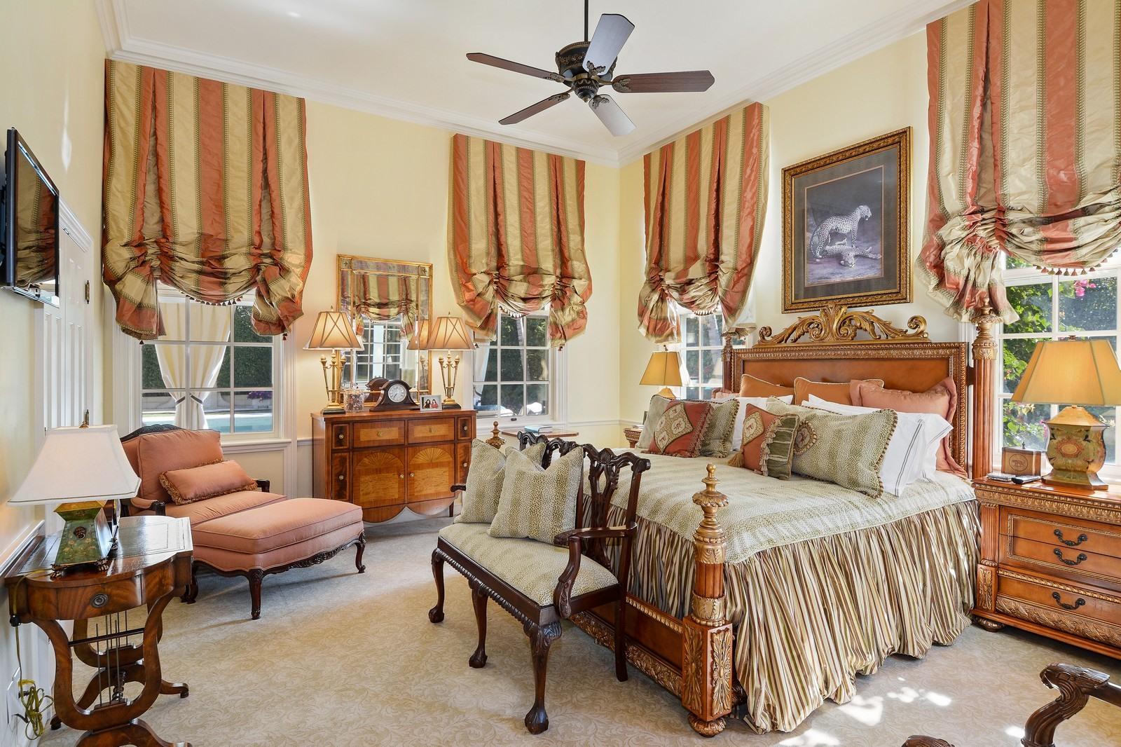 REGENTS PARK - Residential