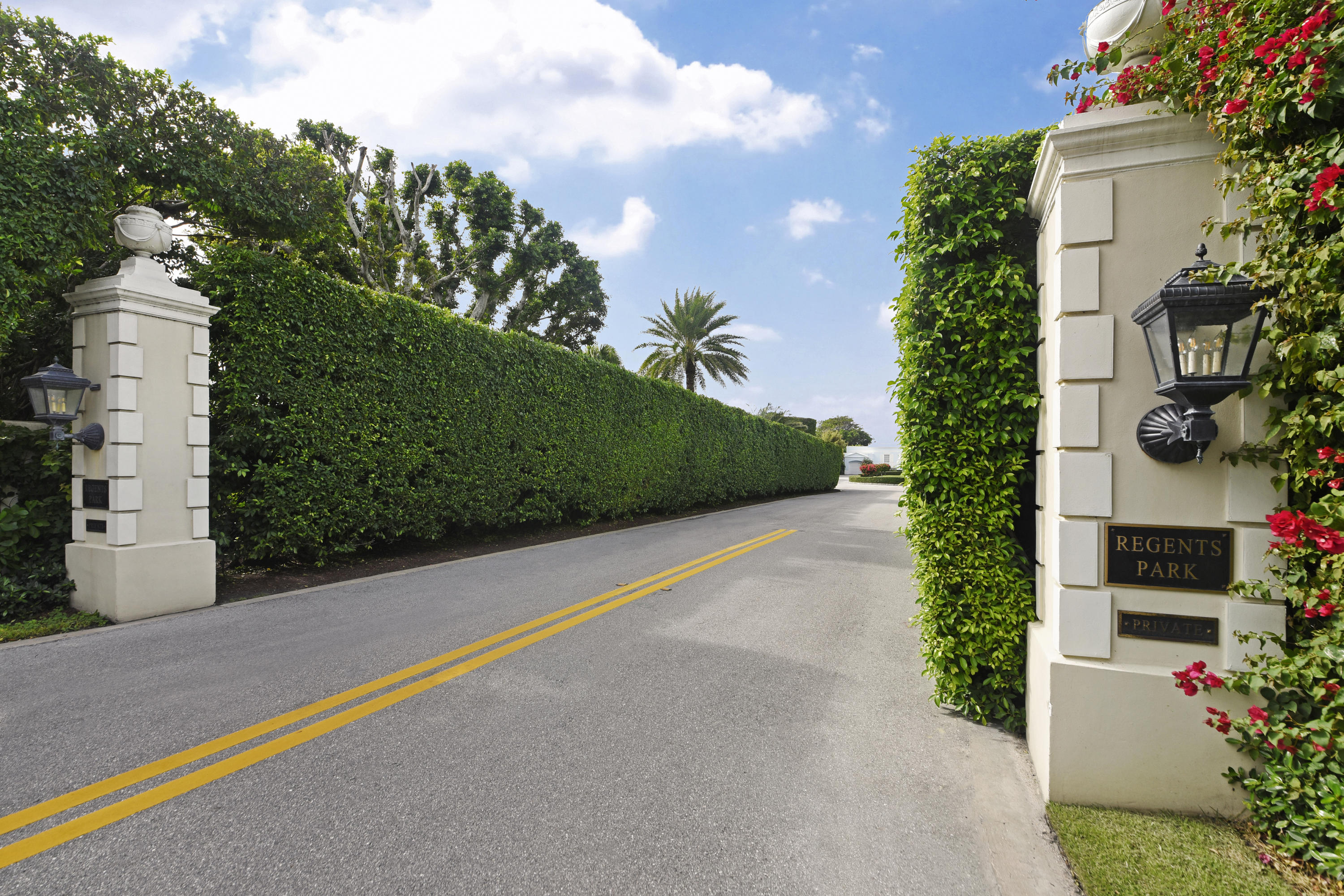 REGENTS PARK - Residential