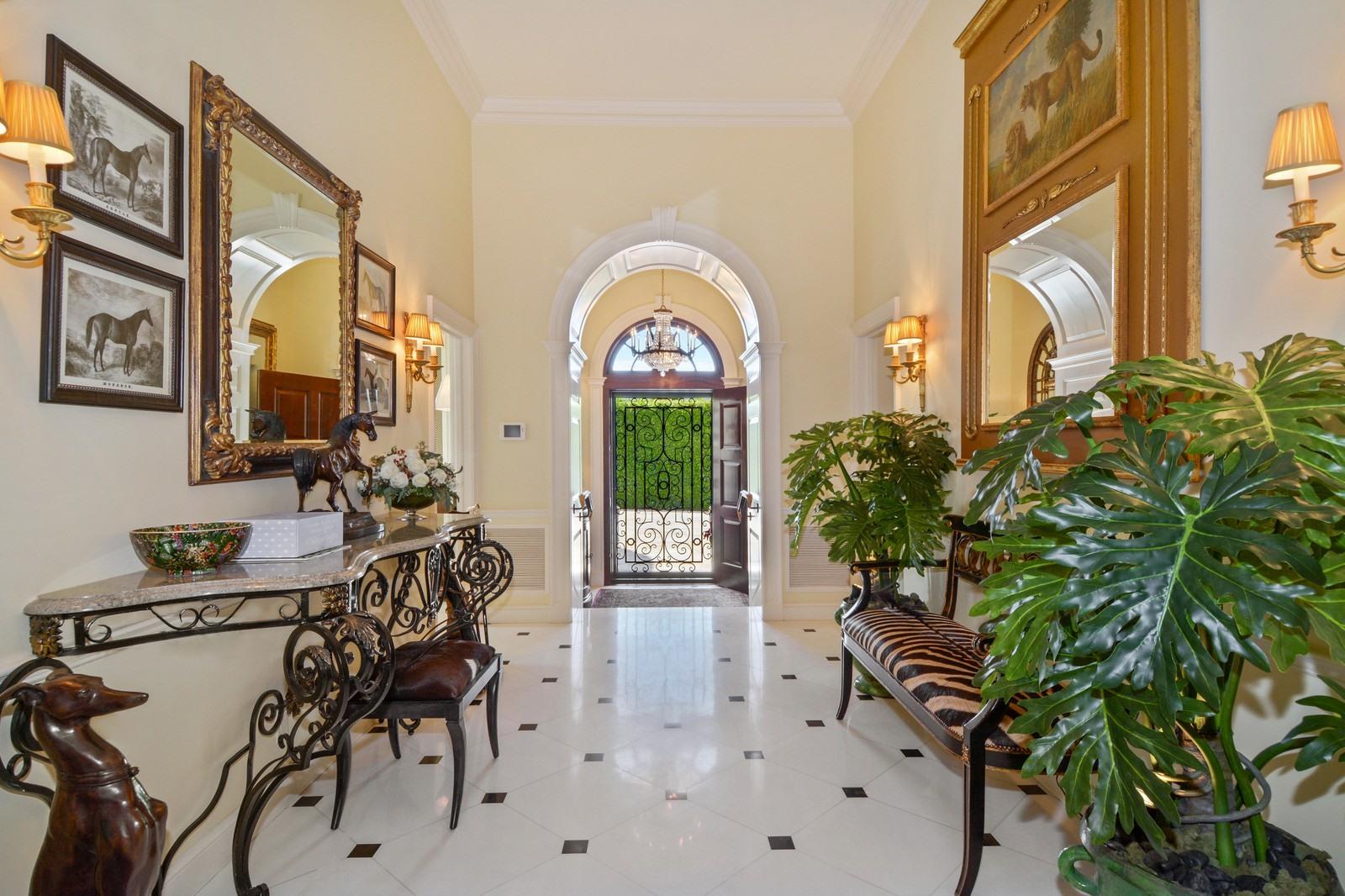 REGENTS PARK - Residential