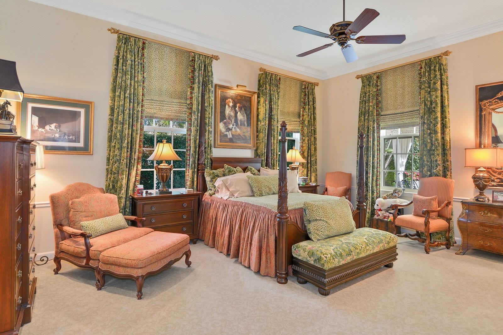 REGENTS PARK - Residential