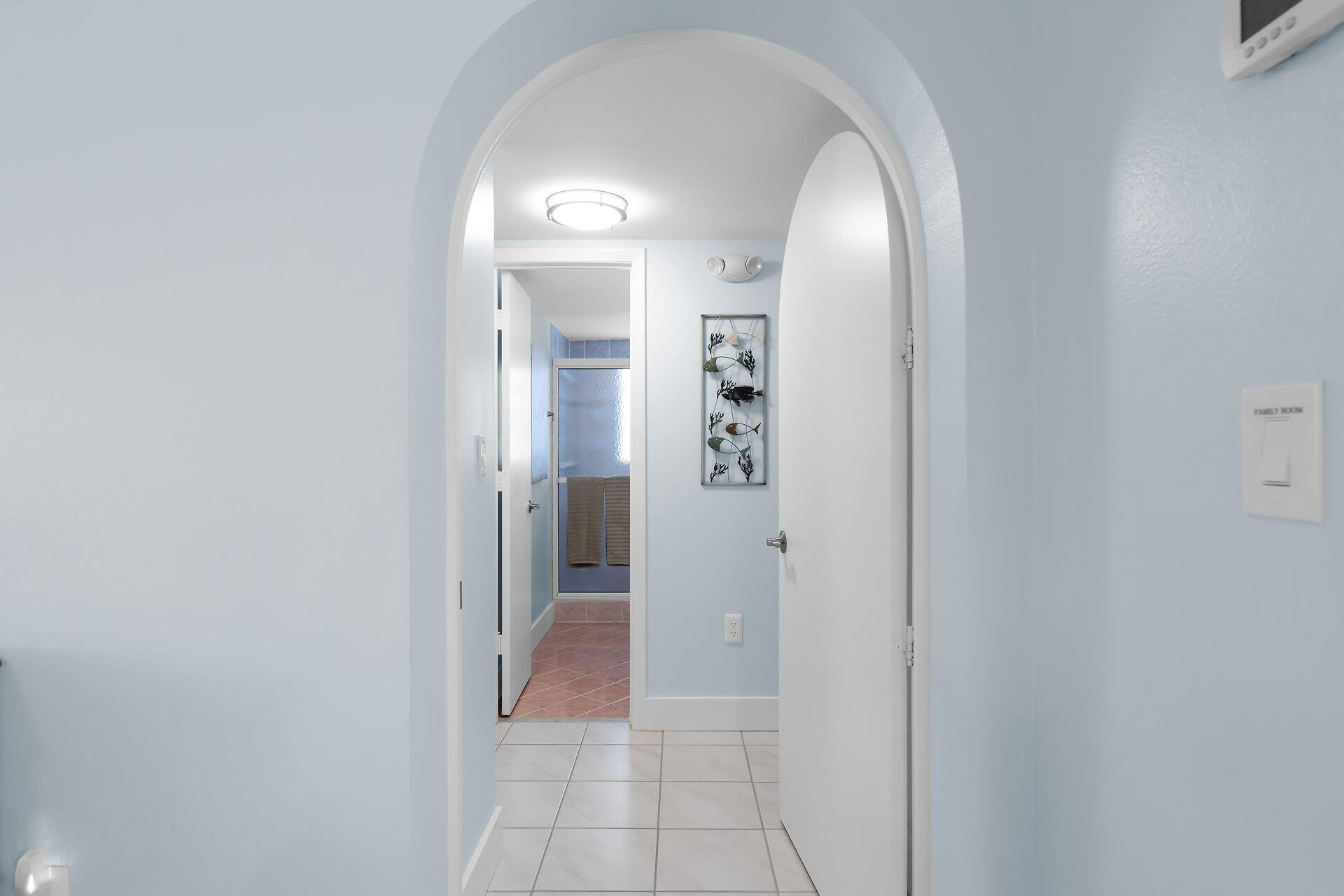 Faro Blanco - Residential