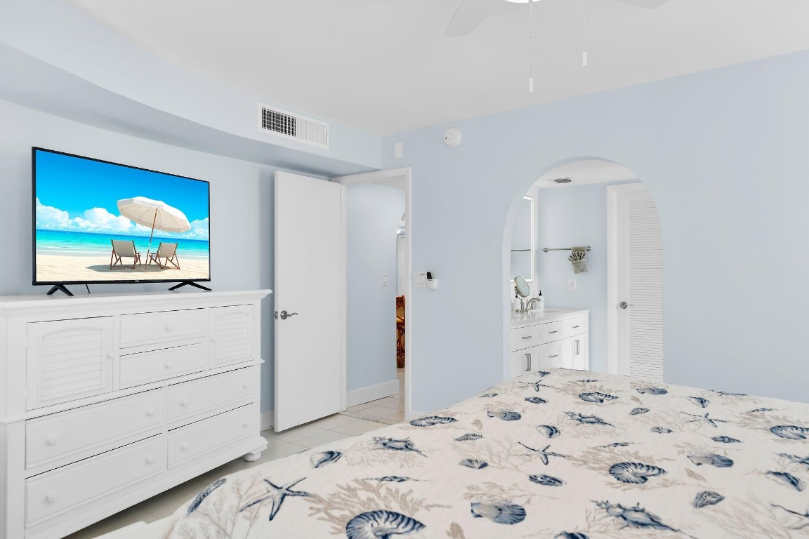 Faro Blanco - Residential