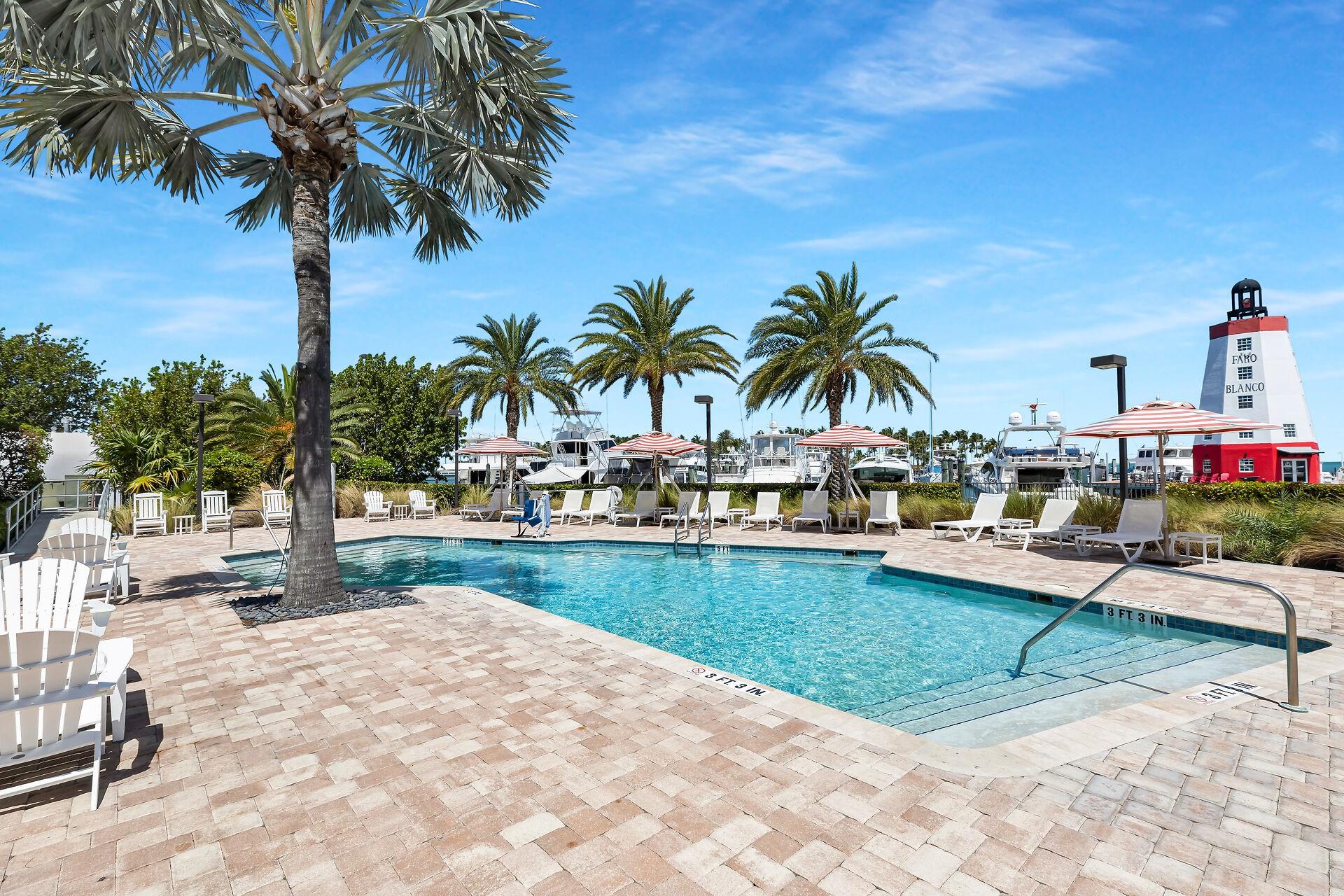 Faro Blanco - Residential