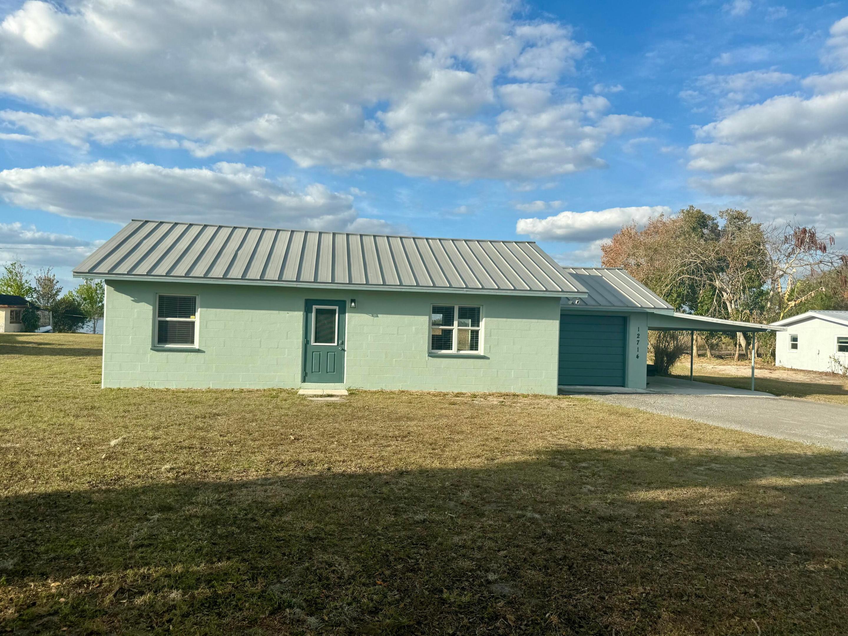 E 100 FT OF W 200 FT OF SW1/4 OF SW 1/4 OF SW 1/41 - Residential